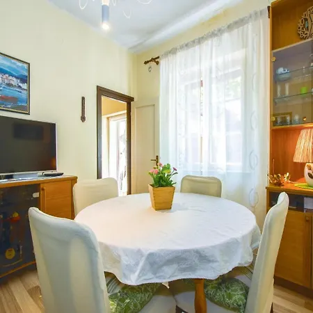 Hébergement de vacances Two-bedroom Holiday In