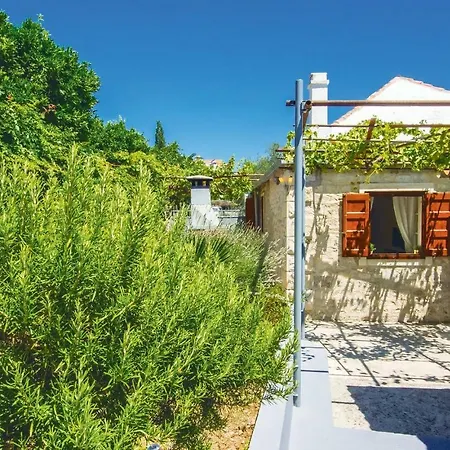 Hébergement de vacances Two-bedroom Holiday In *