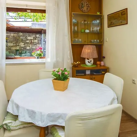 Two-bedroom Holiday In Hébergement de vacances